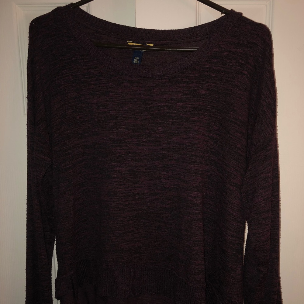maroon top